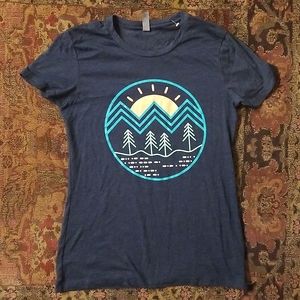 Charcoal Women's Medium Heathered Charcoal Nature Tee T-shirt Mountains